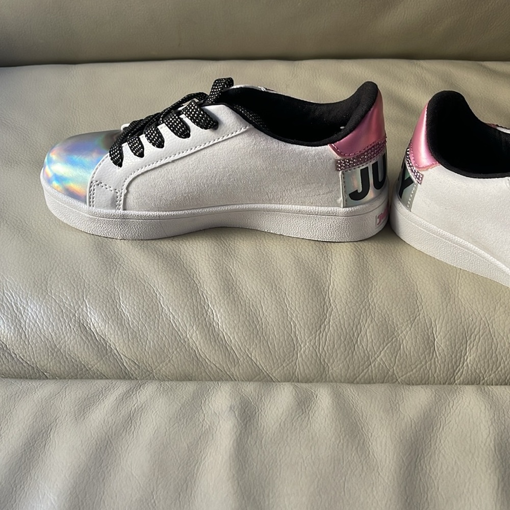 JUICY COUTURE SNEAKERS - Picture 4 of 5